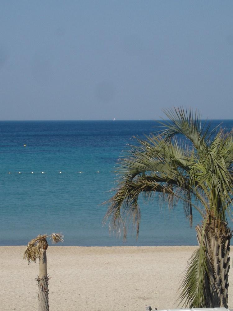 Hotel Bel Azur Six-Fours-les-Plages Bagian luar foto