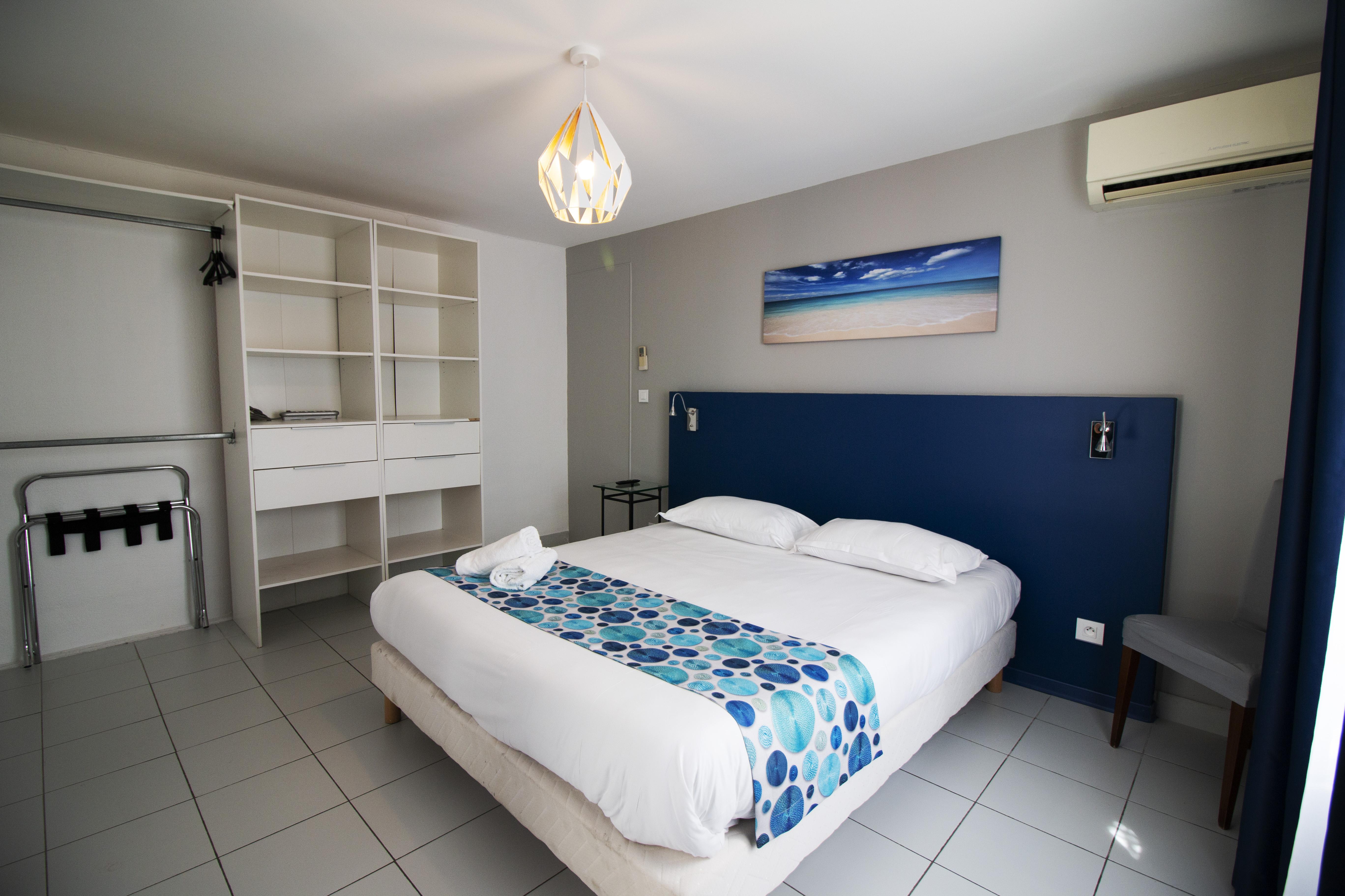 Hotel Bel Azur Six-Fours-les-Plages Bagian luar foto