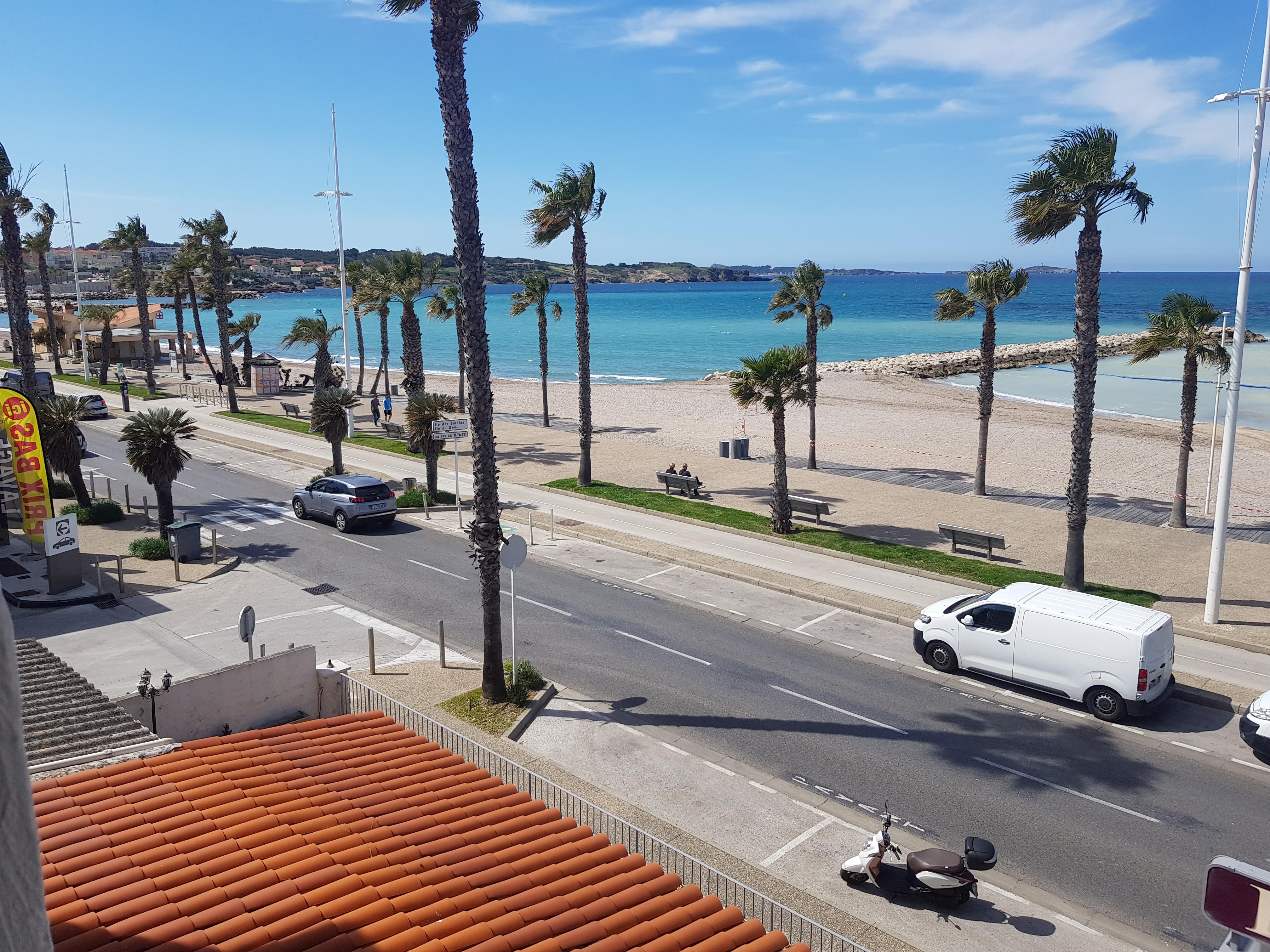Hotel Bel Azur Six-Fours-les-Plages Bagian luar foto