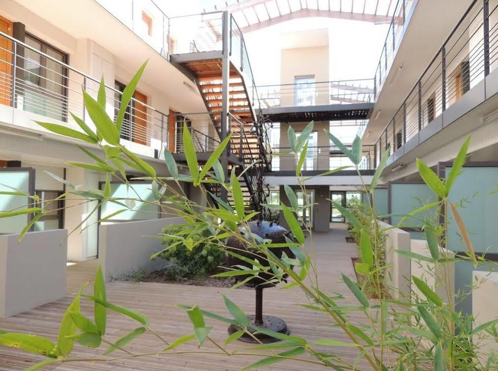 Hotel Bel Azur Six-Fours-les-Plages Bagian luar foto